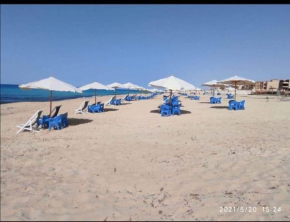 شاليه بحديقة مستقلة قرية رويال بيتش